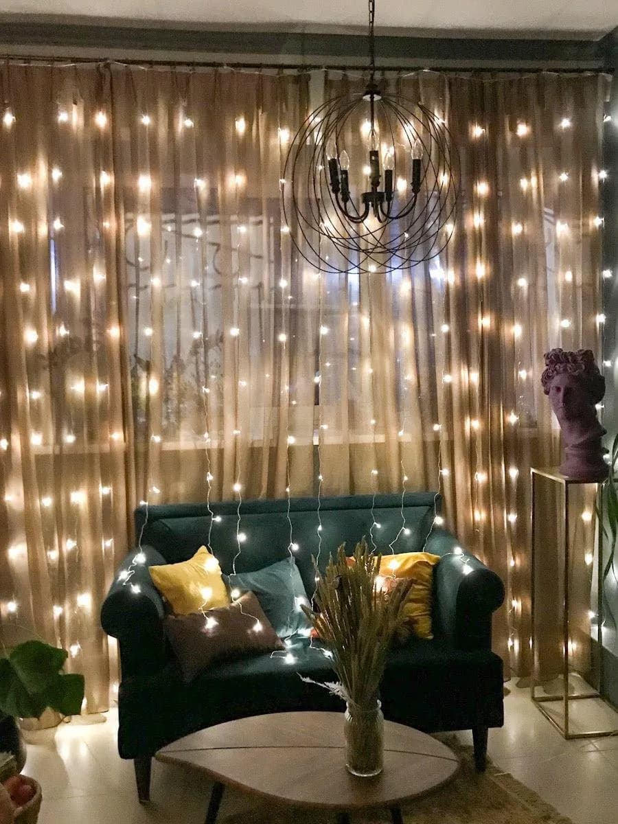 Гірлянда штора Водоспад на вікно Теплий білий колір свічення, 3х2м 240 LED з конектором - зображення 1