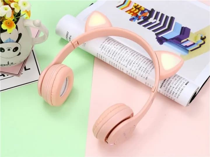 Дитячі бездротові Bluetooth навушники Cat Y47 з мікрофоном та котячими вушками, що світяться - зображення 1