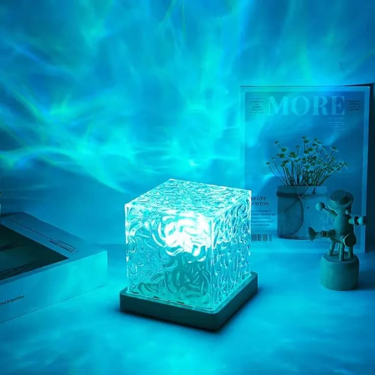 Настільний світильник RGB з проекцією хвилі · Світлодіодний USB нічник Ефект Води з пультом ДУ - зображення 1