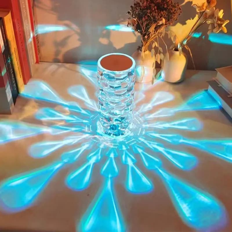 Настільна лампа - нічник Алмаз Crystal Lamp Diamond RGB · Кришталевий атмосферний світильник на акумуляторі, 16 кольорів - зображення 1